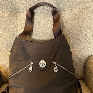BAGGALLINI BROWN CROSSBODY LIGHTWEIGHT BAG